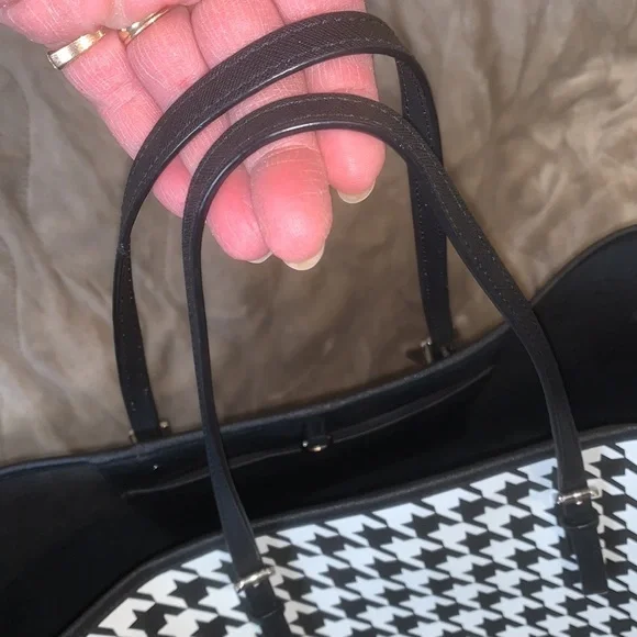 Large Michael Kors Houndstooth Tote - Picture 6 of 7